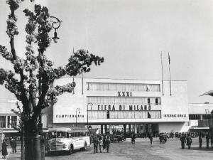 Fiera di Milano - Campionaria 1953 - Entrata di piazza Giulio Cesare