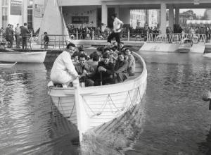 Fiera di Milano - Campionaria 1953 - Darsena per il Salone della nautica nel piazzale Milano