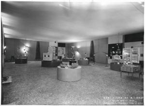 Fiera di Milano - Campionaria 1953 - Mostra dell'estetica industriale - Sala