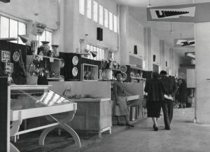 Fiera di Milano - Campionaria 1953 - Salone dell'ENAPI (Ente nazionale artigianato e piccole industrie)