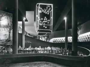 Fiera di Milano - Campionaria 1953 - Padiglione della Eridania - Sala interna