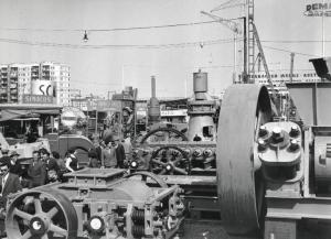 Fiera di Milano - Campionaria 1953 - Zona De Finetti - Settore delle macchine edili