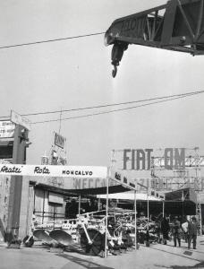 Fiera di Milano - Campionaria 1953 - Zona De Finetti - Settore della meccanica agricola