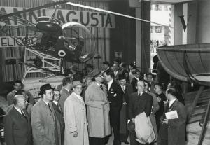 Fiera di Milano - Campionaria 1954 - Visita di giornalisti in occasione della Giornata della Stampa internazionale