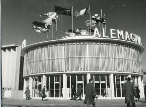 Fiera di Milano - Campionaria 1954 - Padiglione dell'Alemagna - Veduta esterna