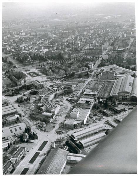 Fiera di Milano - 1947 - Lavori di costruzione - Veduta dall'alto