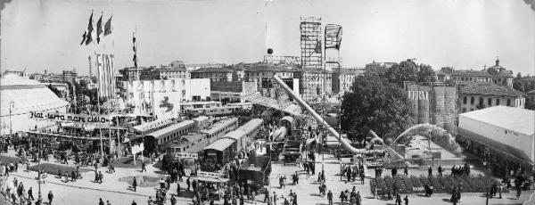 Fiera di Milano - Campionaria 1948 - Area espositiva delle costruzioni meccaniche (largo VIII) - Veduta panoramica