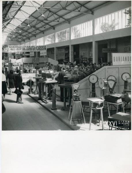 Fiera di Milano - Campionaria 1948 - Padiglione delle forniture e impianti per la casa, alberghi e negozi - Interno
