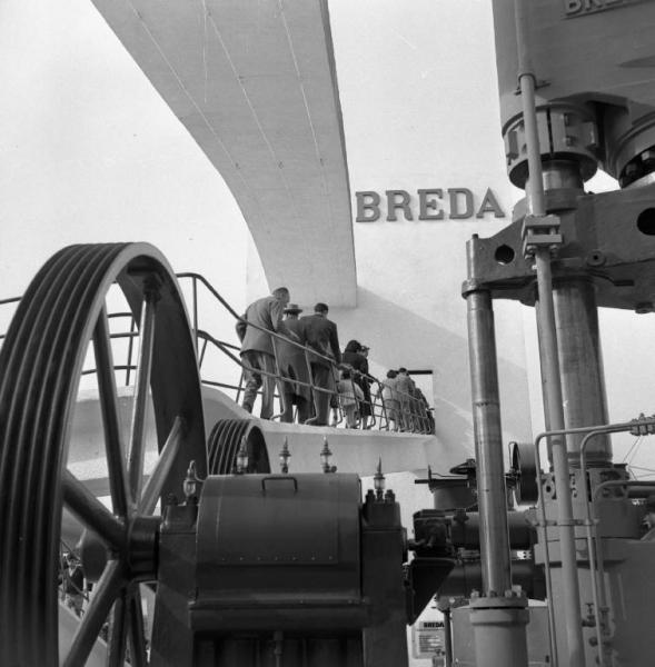 Fiera di Milano - Campionaria 1951 - Area espositiva Breda - Visitatori