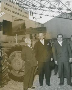 Fiera di Milano - Campionaria 1955 - Visita del presidente della Fiat Vittorio Valletta