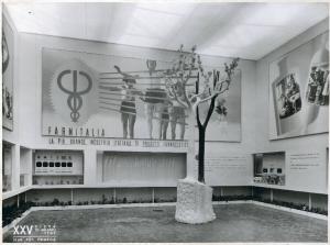 Fiera di Milano - Campionaria 1947 - Padiglione del Gruppo Montecatini - Sala della Farmitalia