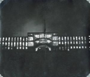 Fiera di Milano - Campionaria 1948 - Palazzo delle nazioni - Veduta notturna