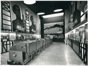 Fiera di Milano - Campionaria 1948 - Padiglione del Gruppo Montecatini - Sala delle miniere