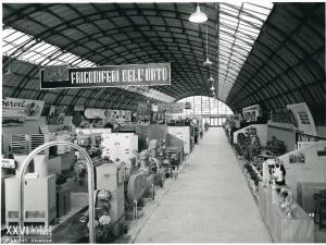 Fiera di Milano - Campionaria 1948 - Padiglione dei frigoriferi e delle macchine per l'industria del freddo - Interno