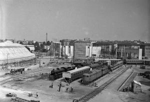 Fiera di Milano - 1947 - Mostra ferroviaria - Locomotive - Allestimento