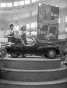 Fiera di Milano - Campionaria 1947 - Padiglione 31 - Automobile - Microvettura Volpe