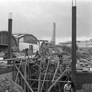 Fiera di Milano - 1951 - Viale dell'agricoltura - Cantiere edile - Operai