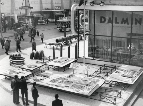 Fiera di Milano - Campionaria 1956 - Area espositiva all'aperto della Dalmine