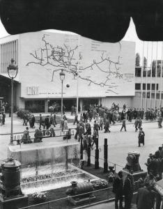 Fiera di Milano - Campionaria 1955 - Padiglione dell'ENI (Ente nazionale idrocarburi) - Veduta esterna