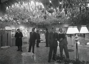 Fiera di Milano - Campionaria 1955 - Settore dell'illuminazione e dei lampadari