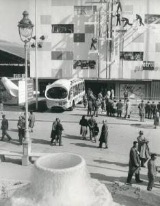Fiera di Milano - Campionaria 1956 - Padiglione dell'ENI (Ente Nazionale Idrocarburi) - Veduta esterna