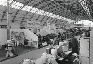 Fiera di Milano - Campionaria 1956 - Padiglione macchine per l'industria chimica e farmaceutica - Interno