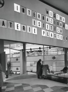 Fiera di Milano - Campionaria 1956 - Mostra internazionale estetica delle materie plastiche