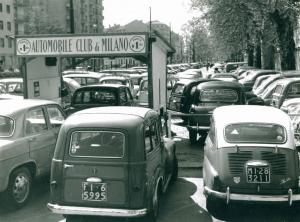 Fiera di Milano - Campionaria 1957 - Parcheggio dell'Automobile Club Milano - Automobili