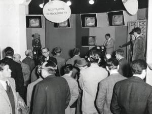 Fiera di Milano - Campionaria 1958 - Palazzo delle nazioni - Mostra ufficiale degli Stati Uniti d'America - Presentazione in anteprima alla stampa
