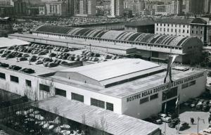 Fiera di Milano - Campionaria 1958 - Padiglione delle mostre della zootecnica e dell'alimentazione - Parcheggio per automobili sul tetto