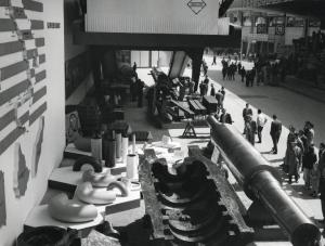 Fiera di Milano - Campionaria 1958 - Area espositiva all'aperto della Sidercomit (Siderurgica Commerciale Italiana)