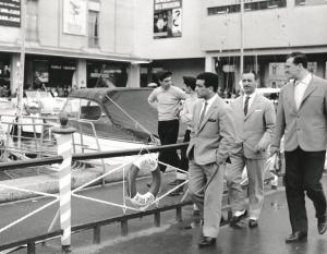 Fiera di Milano - Campionaria 1959 - Visita del pugile Duilio Loi