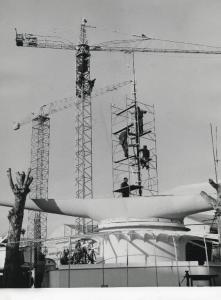 Fiera di Milano - Campionaria 1959 - Settore dell'edilizia in fase di smobilitazione