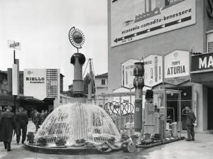 Fiera di Milano - Campionaria 1959 - Installazione pompe idrauliche Aturia