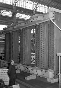 Fiera di Milano - Campionaria 1950 - Padiglione 17 - Macchinario industriale
