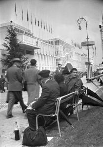 Fiera di Milano - Campionaria 1950 - Palazzo delle nazioni - Visitatori