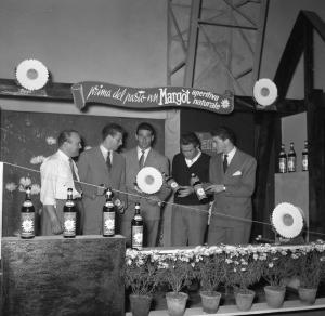 Fiera di Milano - Campionaria 1952 - Padiglione 1 - Stand Buton - Liquore per aperitivo Margot