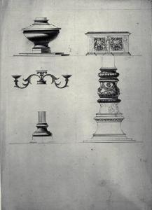 Prospetti di fonte battesimale, lampada, colonna a rilievi e piedistallo