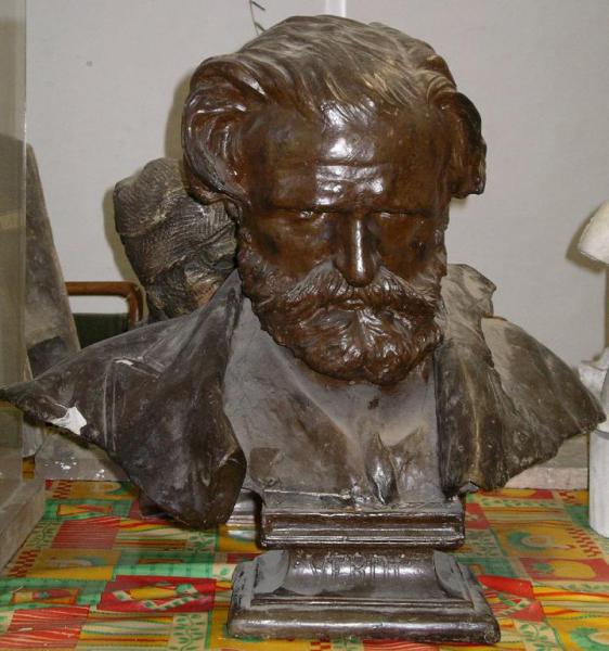 Busto di Giuseppe Verdi