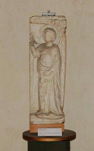 Scultura romanica rappresentante l'Arcangelo Gabriele