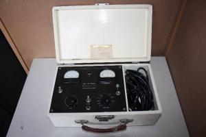 Elettroshock Mod. 403 - Serie N° 178 Giunta - Milano - apparecchio per elettroshock - medicina e biologia