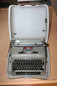 Macchina per scrivere Olympia SM 3 - macchina per scrivere - tecnologia