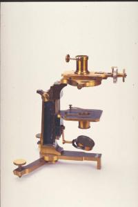 Microscopio micrometrico - scienze della vita