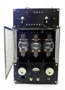 Trasmettitore Marconi ad onde persistenti tipo M.C. - trasmettitore - Industria, manifattura, artigianato