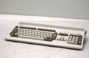 Commodore Amiga 1200 (A1200) - home computer - Informatica