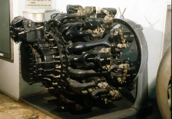 Alfa Romeo 135 RC 32 - motore - Industria, manifattura, artigianato