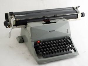 Olivetti Diaspron 82 - macchina per scrivere - Industria, manifattura, artigianato