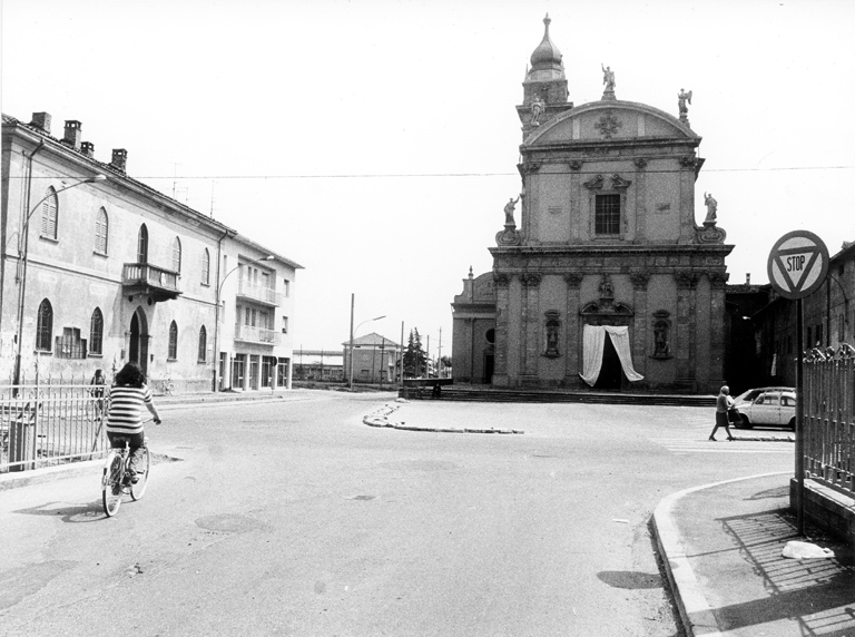 Otello Bellamio, Il sagrato della chiesa parrocchiale di Bottanuco (Bergamo), 1974