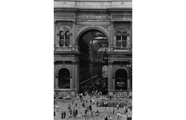 Agostini, Giampietro. Milano. Galleria Vittorio Emanuele. L'arco d'ingresso.