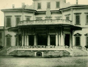 Arcore, Villa Borromeo d'Adda, facciata occidentale in una fotografia di fine Ottocento (Fototeca ISAL)